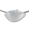 Pendant silver dots pearl 7 mm round 