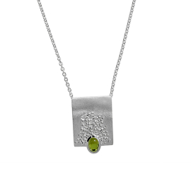 Pendant silver dots peridot 6x4 oval cab