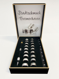 Display MDF black city ring