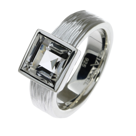 Ring Crease silver white topaz 8x8 mm square fac