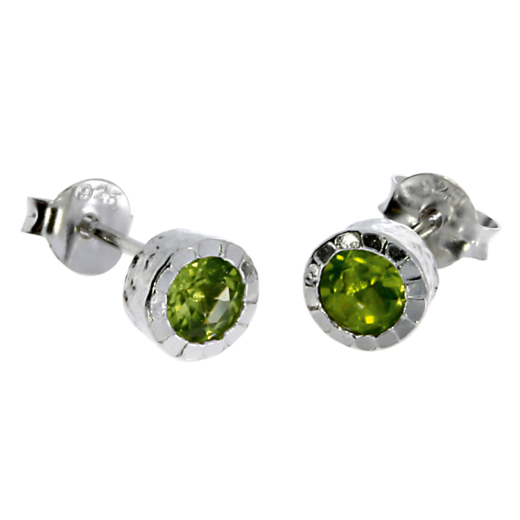 Stud earrings silver rhodium plated peridot