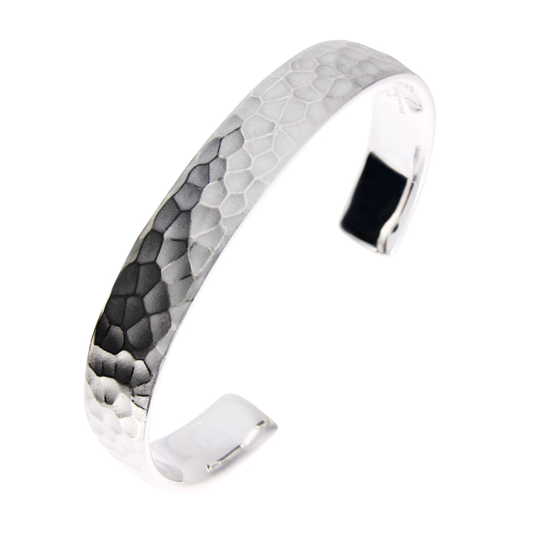 Bangle Hammered silver 11 mm 