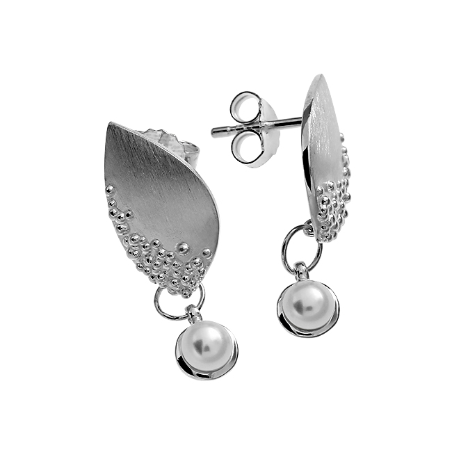 Earring Dots silver pearl 4 mm round 