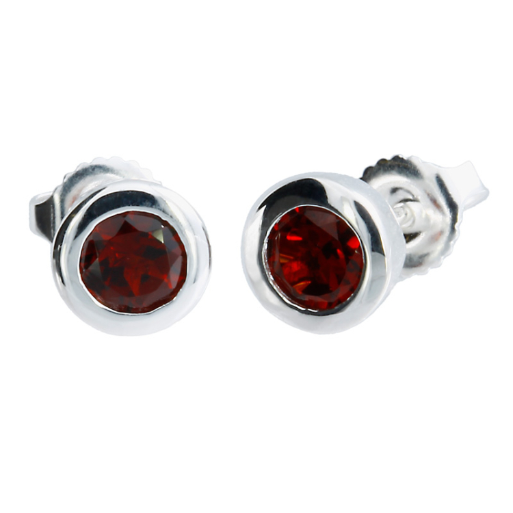 Stud earrings silver garnet round 5 mm fac