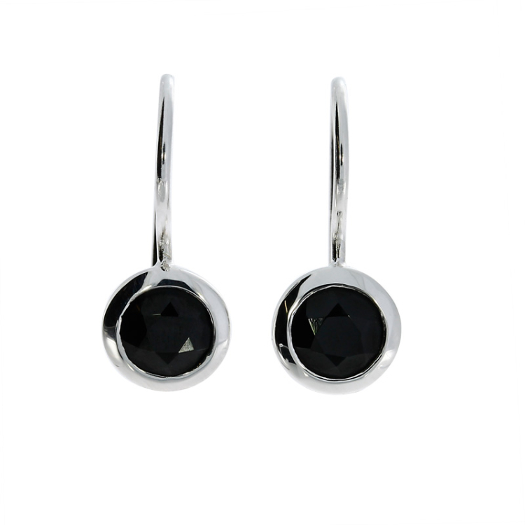 Earring onyx 6 mm round fac.