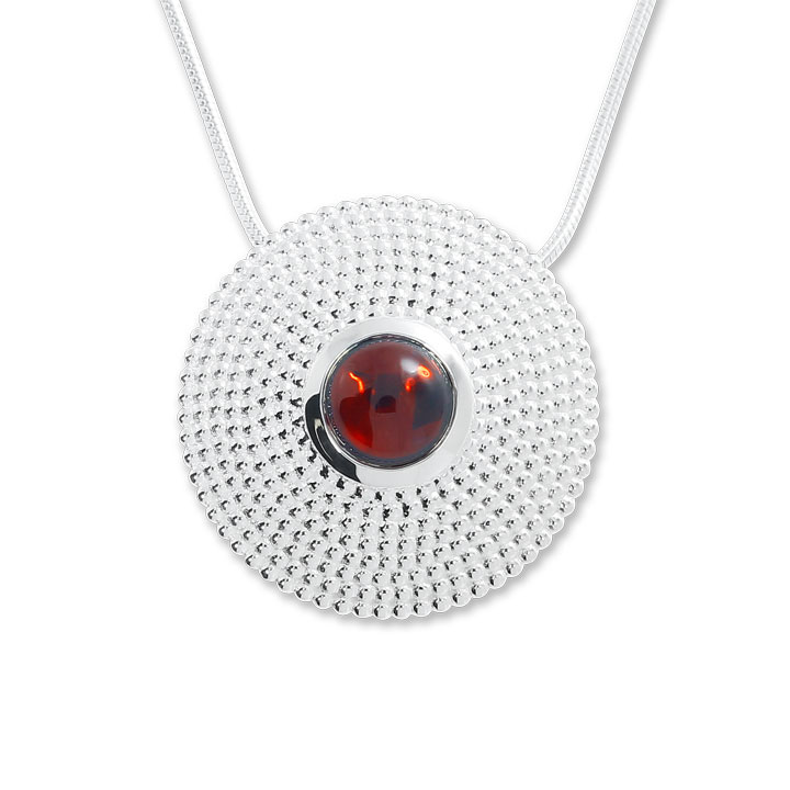 Pendant silver garnet 7 mm cab incl. chain 42 cm