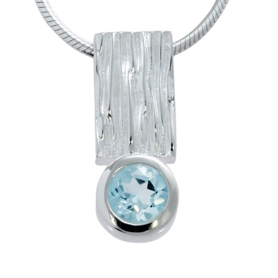 Pendant silver crease blue topaz 5 mm fac incl. chain 42 cm