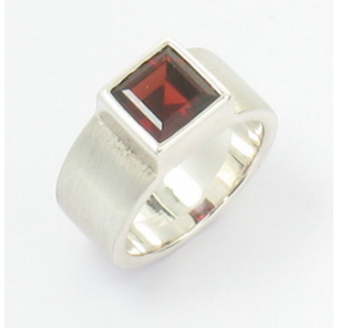 Ring si Granat 8x8mm square Ringweite 52