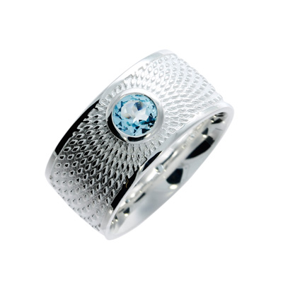 Ring illusion silver blue topaz 7 mm  